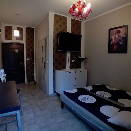Stara Szkolas7 Noclegi,Mzajezierze 8 14-330 Mazury Maldyty Ngoại thất bức ảnh